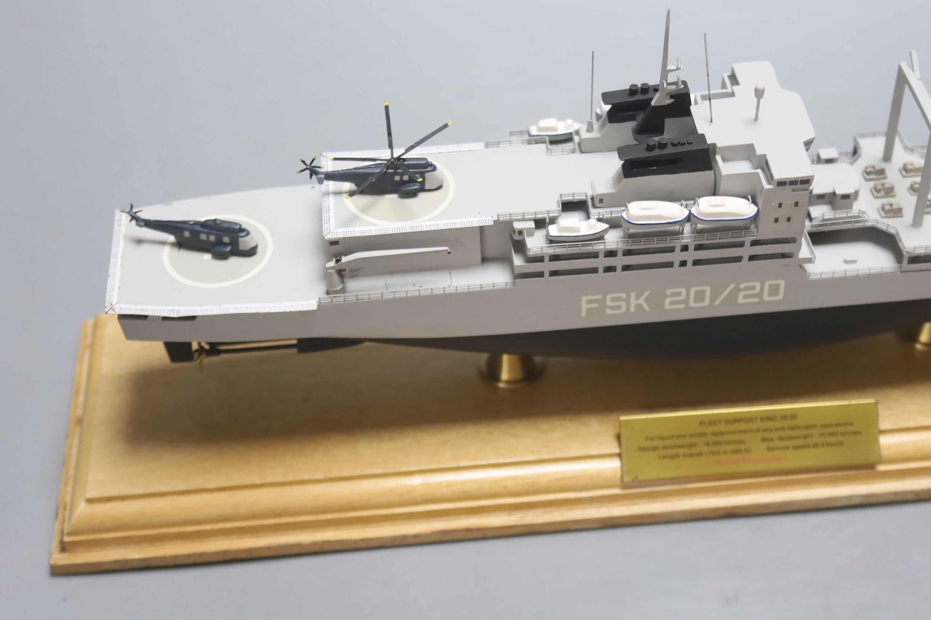 A cased Fleet Support King 20/20 Shipbuilder's model, overall length 40cm